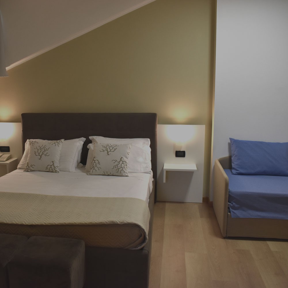 Family Standard (attic bunk)