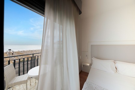 Superior room with sea view